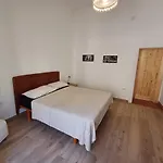 Arturo's Place Apartman Nápoly