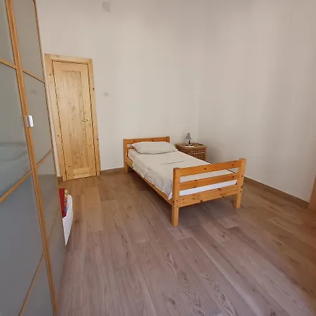 Arturo's Place *